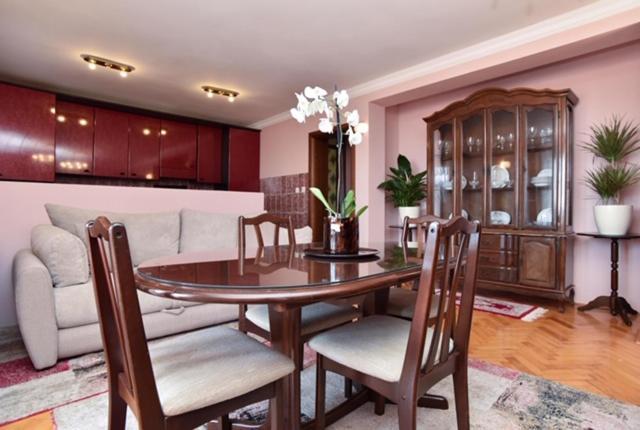 Apartment Lidija *