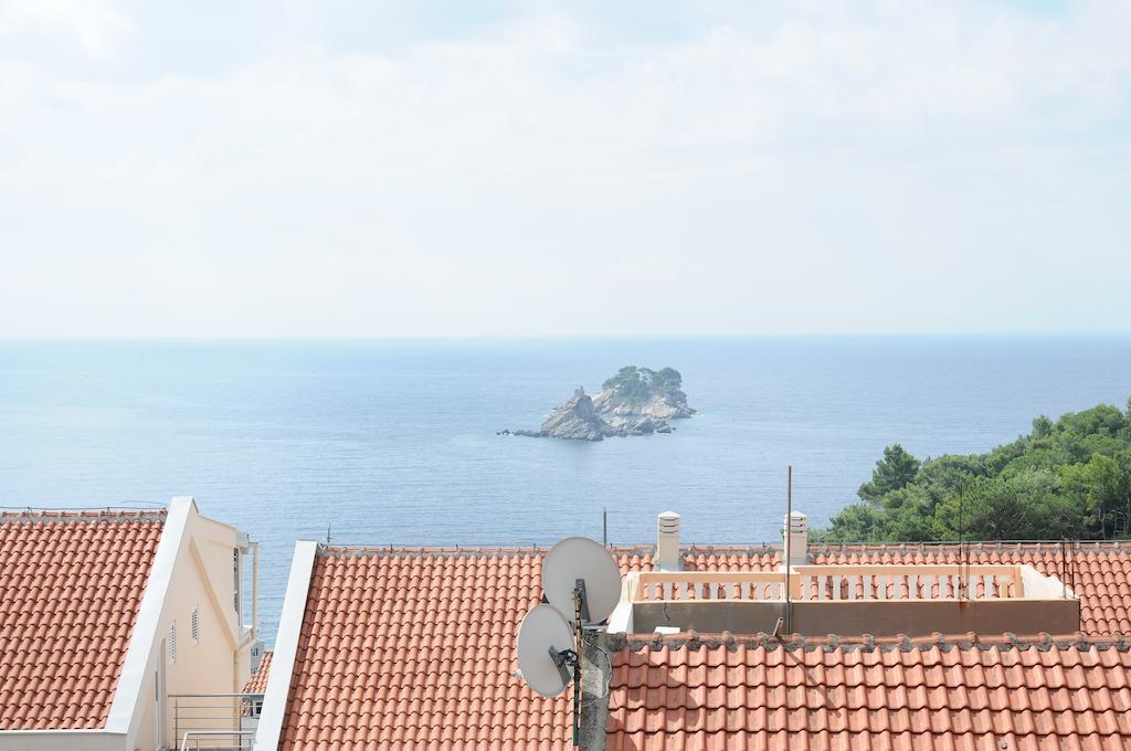 Lidija Petrovac na moru