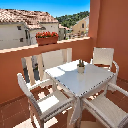 Vila Apartments Lidija Petrovac Exterior photo