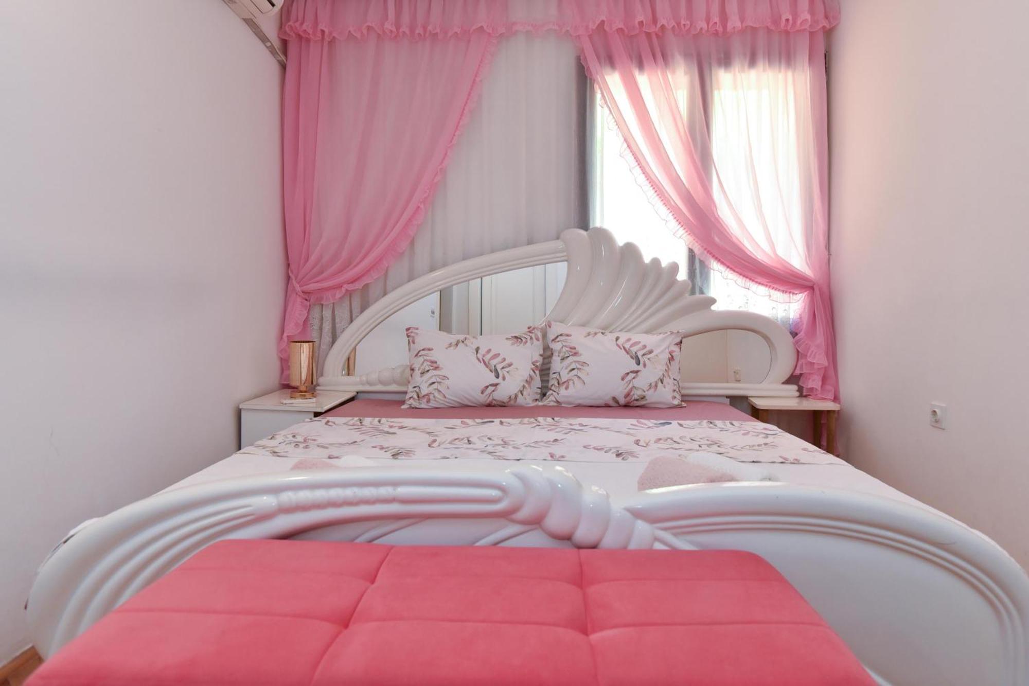 Lidija Apartment