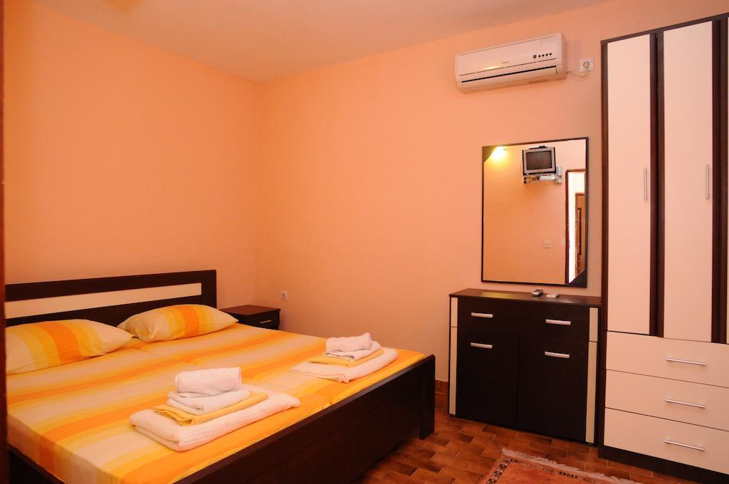 Apartment Lidija *